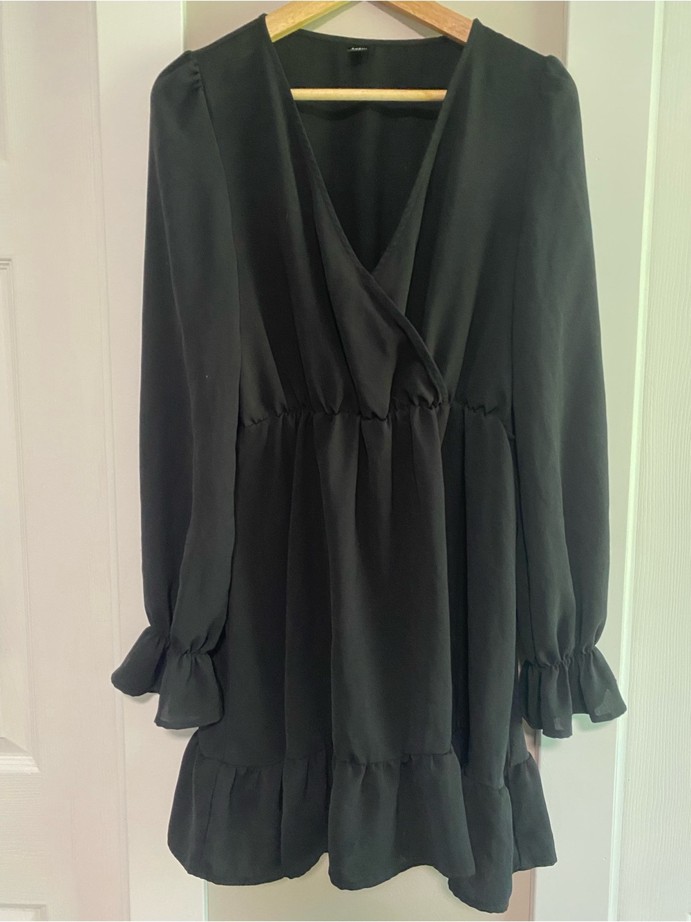 Black Long-Sleeve V-Neck Ruffle Hem Dress